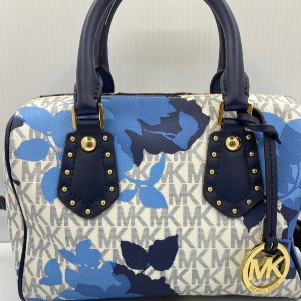 MICHAEL KORS 
Color: FLOWERED 
Size: MEDIUM EXCELLENT CONDITION !